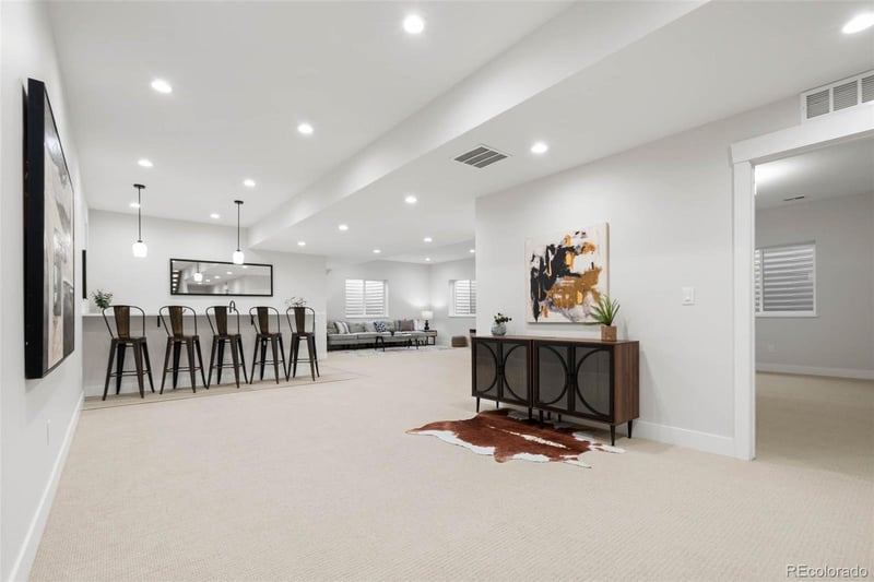 3041 S Bellaire St S, Denver, CO 80222