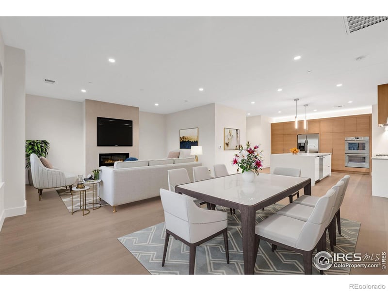 205 6th St #300, Loveland, CO 80537