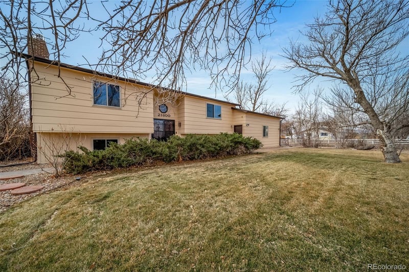 21600 E 11th Ave, Aurora, CO 80018