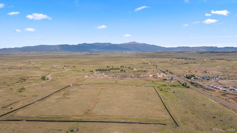 415 Franceville Coal Mine Rd, Colorado Springs, CO 80929