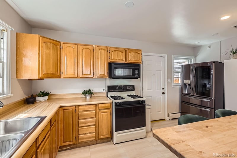 1277 Wabash St, Denver, CO 80220