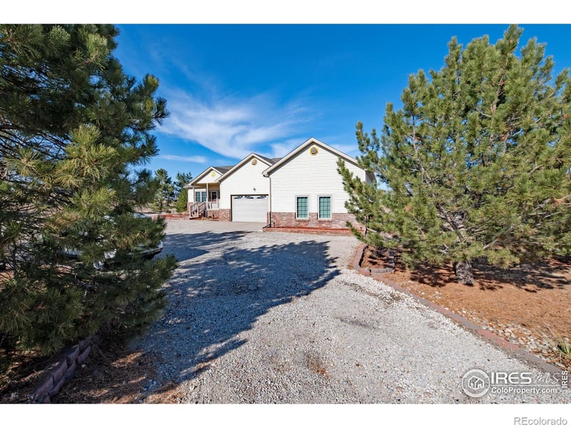 16498 S Essex Rd S, Platteville, CO 80651
