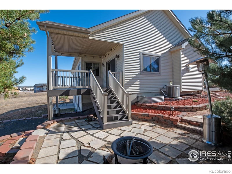 16498 S Essex Rd S, Platteville, CO 80651