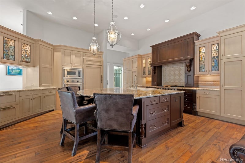 65 Royal Ann Dr, Englewood, CO 80111