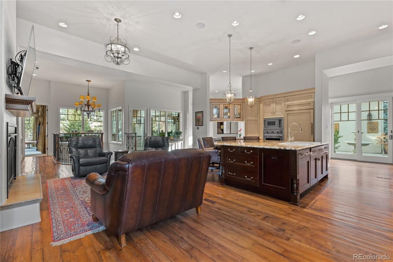 65 Royal Ann Dr, Englewood, CO 80111