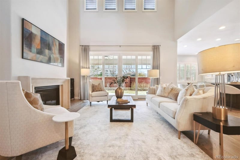 34 Sommerset Cir, Englewood, CO 80111