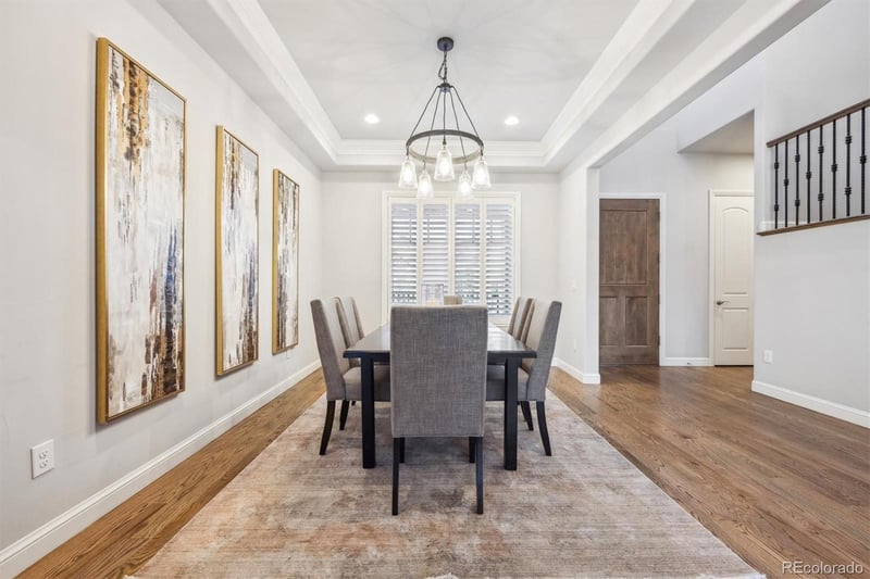 34 Sommerset Cir, Englewood, CO 80111
