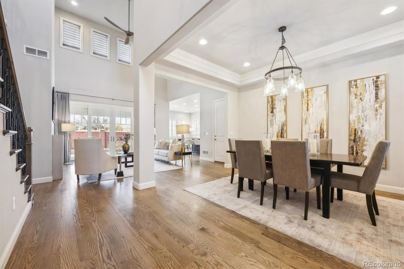 34 Sommerset Cir, Englewood, CO 80111