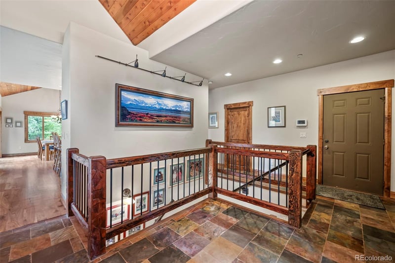 560 Two Cabins Dr, Silverthorne, CO 80498