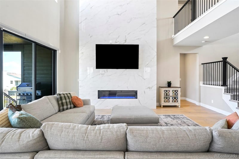 6955 Sunstrand Ct, Castle Pines, CO 80108