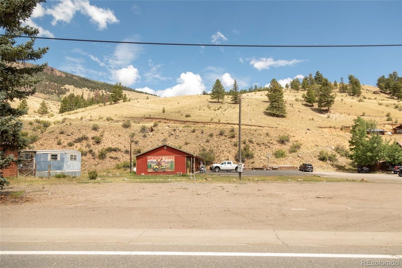 704 La Garita St, Creede, CO 81130