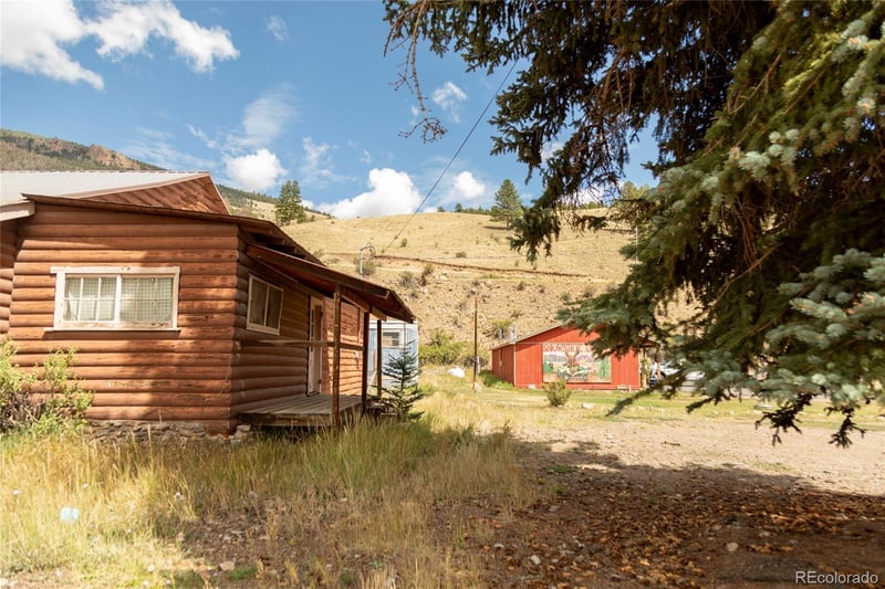 704 La Garita St, Creede, CO 81130