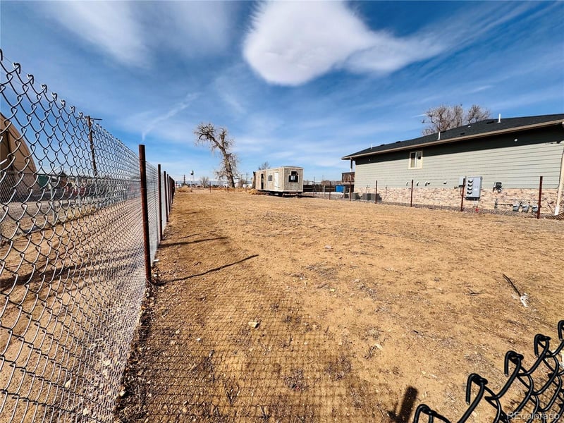 401 N 5th Ave, Brighton, CO 80601