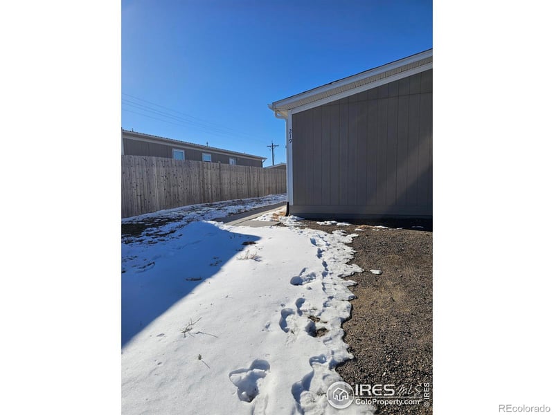 219 Larch Dr, Log Lane Village, CO 80705