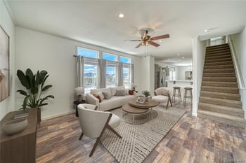 902 6th St, Leadville, CO 80461