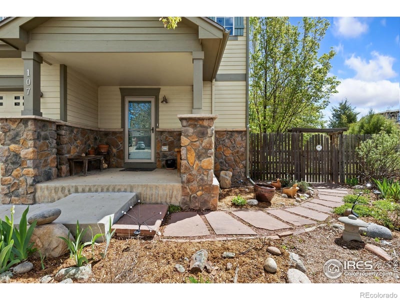 107 Bohn Ct, Lyons, CO 80540