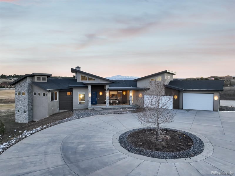 19647 Guildford Ct, Monument, CO 80132