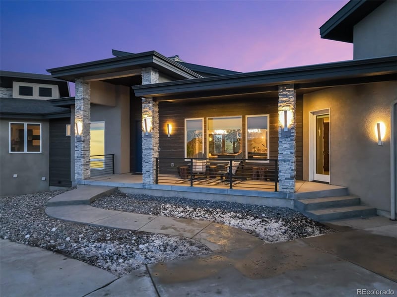 19647 Guildford Ct, Monument, CO 80132