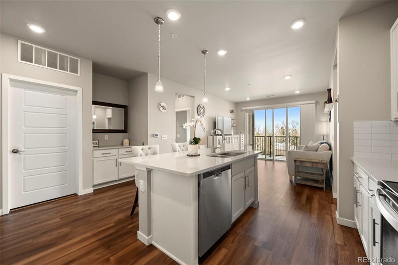 400 E Fremont Pl #205, Littleton, CO 80122