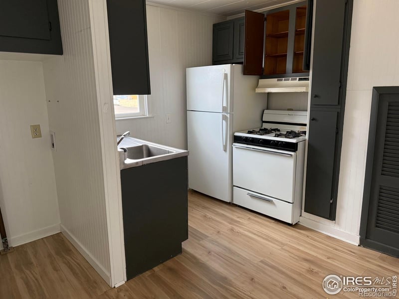 742 W 9th St, Wray, CO 80758