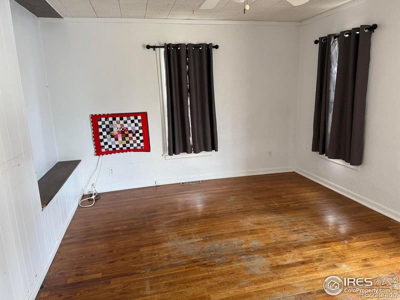 742 W 9th St, Wray, CO 80758