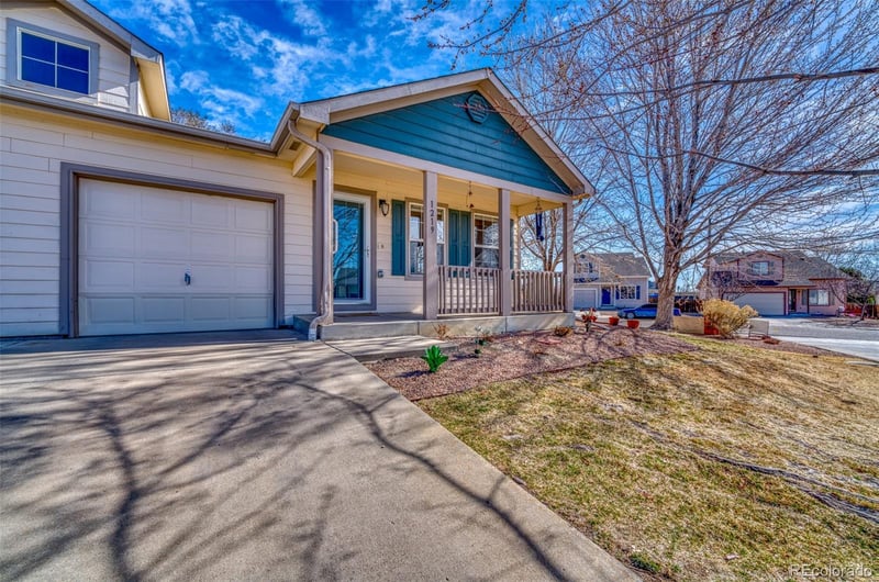 1219 Silver Hawk Ct, Pueblo, CO 81008