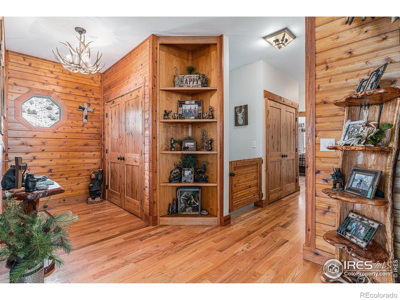 9512 County Road 43, Glen Haven, CO 80532