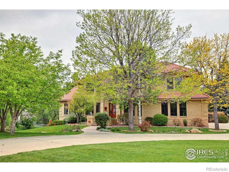 8451 Greenwood Dr, Niwot, CO 80503