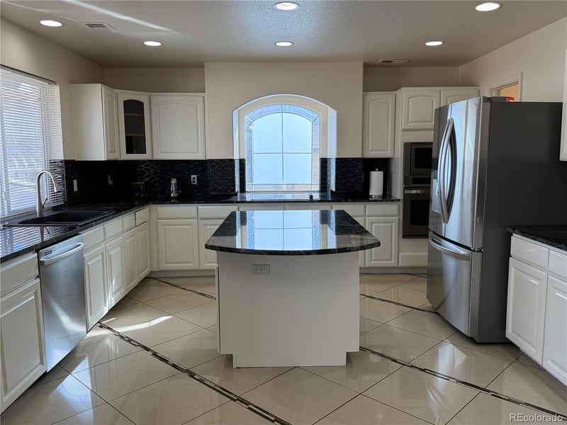 21561 E 48th Pl, Denver, CO 80249
