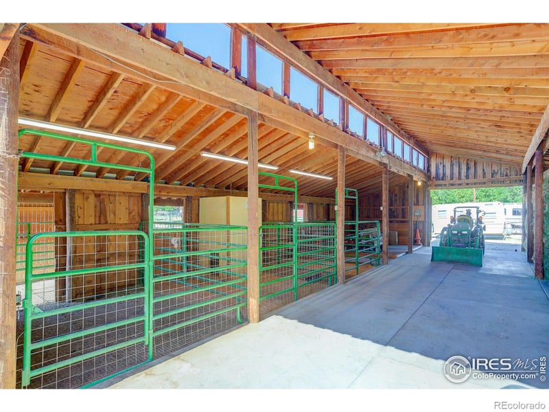 9852 Zephyr Dr, Broomfield, CO 80021