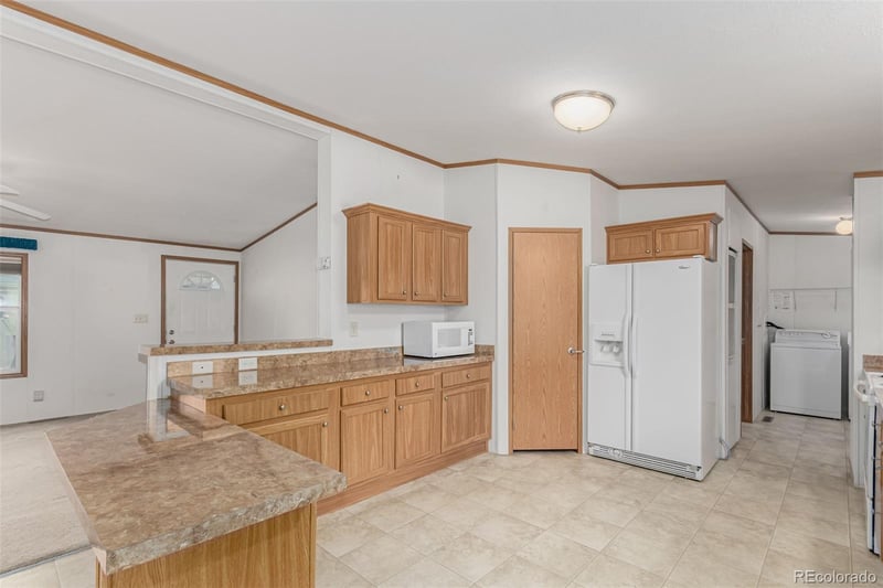6705 S Santa Fe Dr Lot 43, Littleton, CO 80120