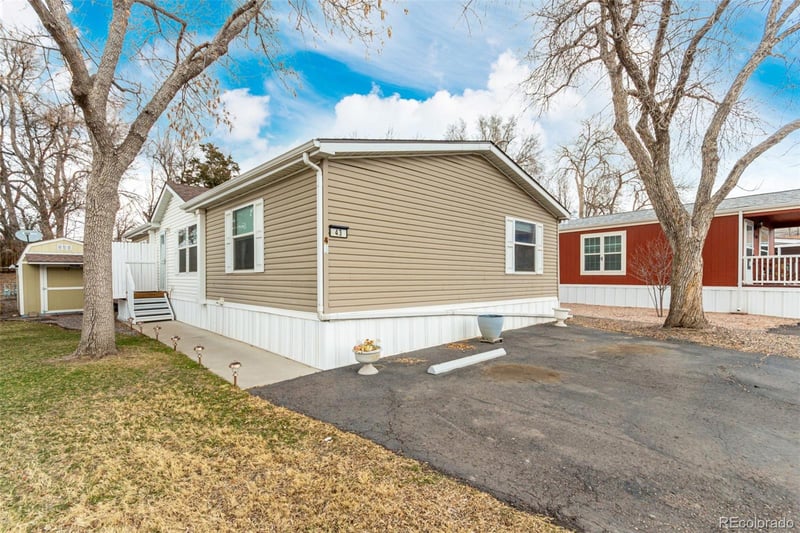 6705 S Santa Fe Dr Lot 43, Littleton, CO 80120