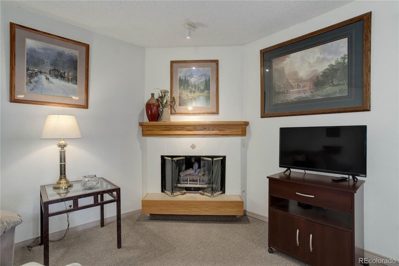 6380 S Boston St #111, Greenwood Village, CO 80111