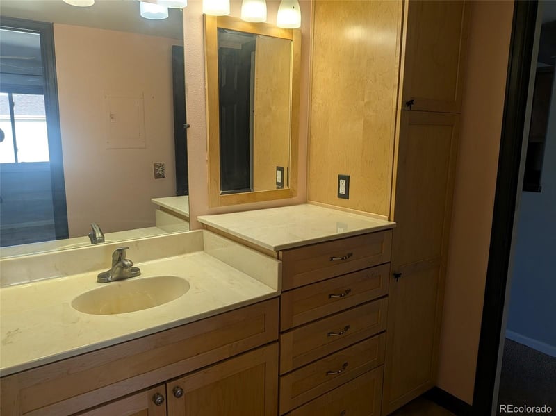 431 S Kalispell Way #308, Aurora, CO 80017
