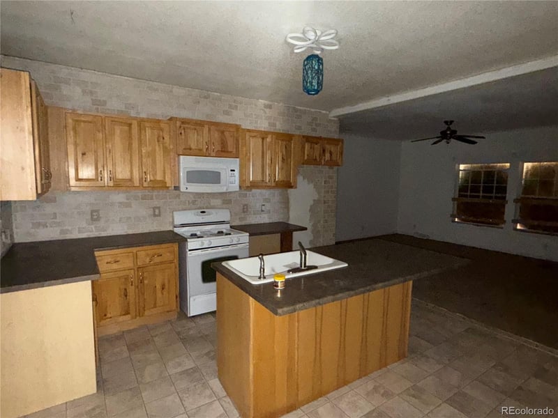 5500 Dacono Ct, Byers, CO 80103