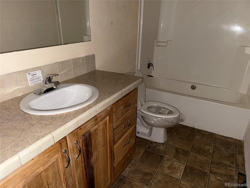 5500 Dacono Ct, Byers, CO 80103