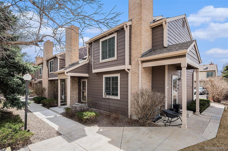 804 Summer Dr, Highlands Ranch, CO 80126