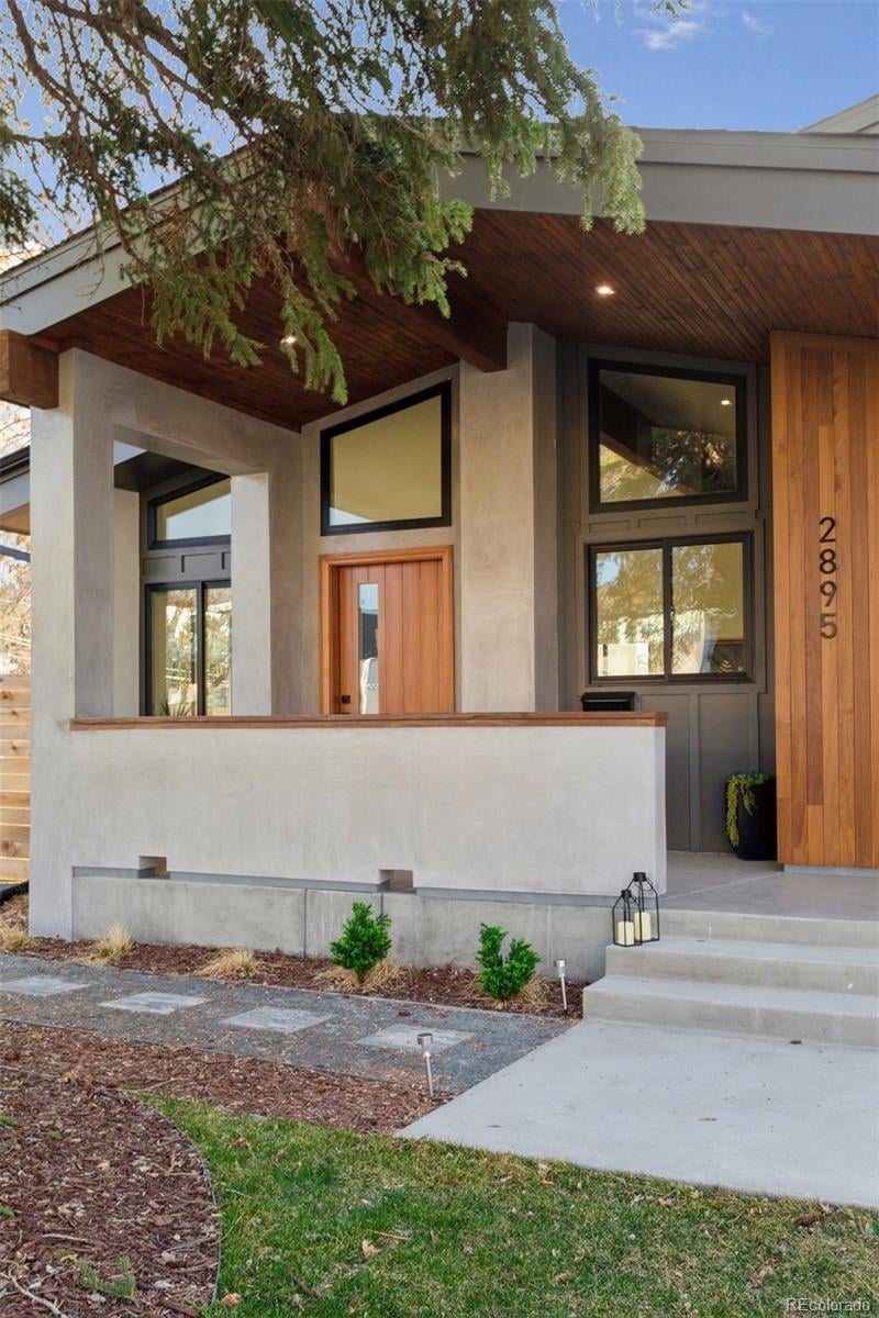 2895 S Dexter Way, Denver, CO 80222