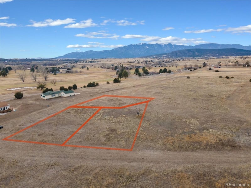 1122 Little Snake Dr, Colorado City, CO 81019