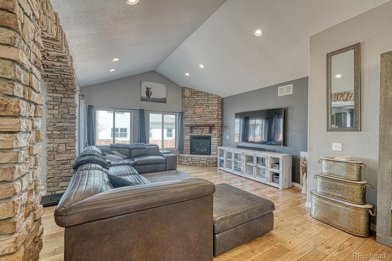 1118 E Sabeta Ave, Poncha Springs, CO 81242