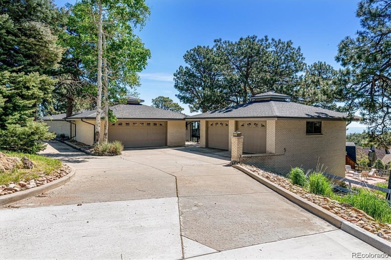 128 Dekker Dr, Golden, CO 80401