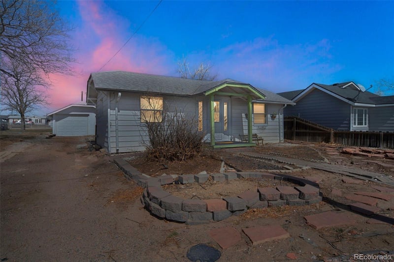 345 E Woodward Ave, Keenesburg, CO 80643