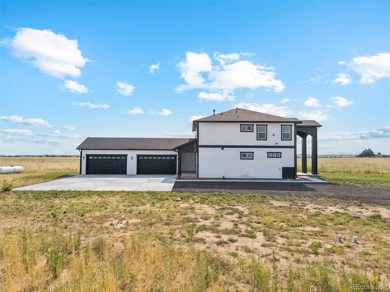 49601 E 56th Ave, Bennett, CO 80102