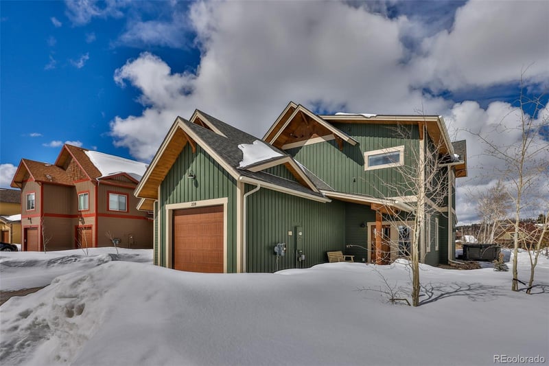 228 Mountain Willow Dr, Fraser, CO 80442