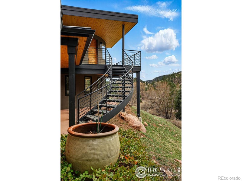 664 Sunshine Canyon Dr, Boulder, CO 80302