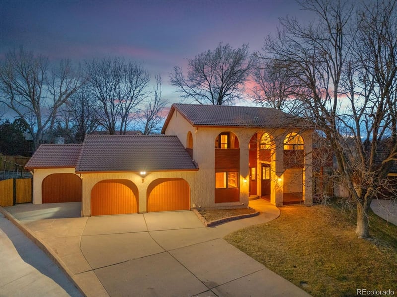 5 Sandcastle Ct, Pueblo, CO 81001