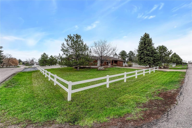 8180 Queen St, Arvada, CO 80005