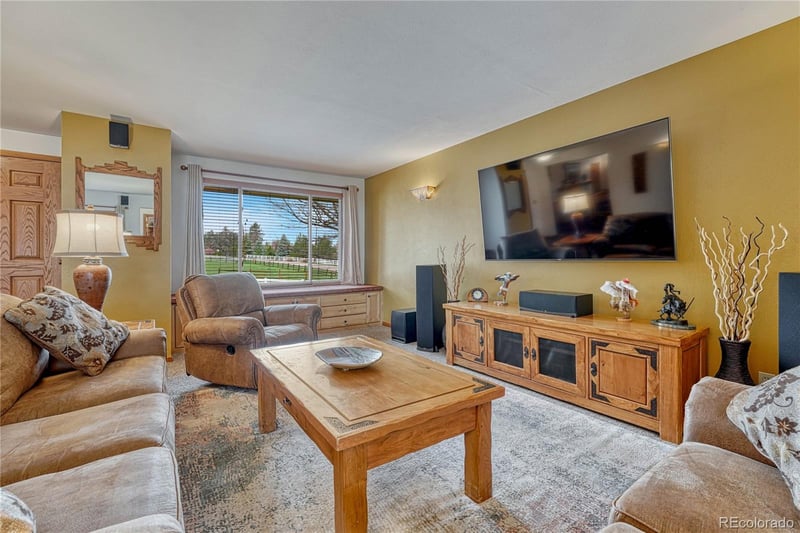 8180 Queen St, Arvada, CO 80005