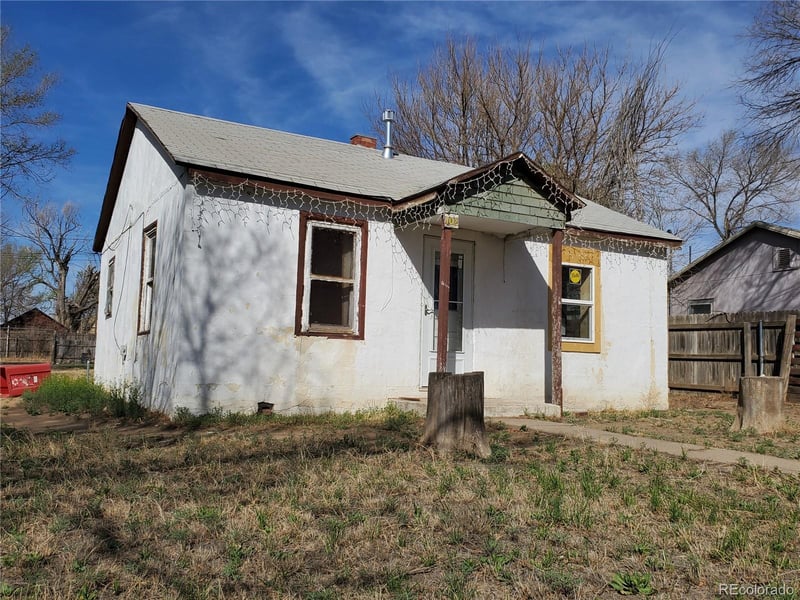 102 12th St, Lamar, CO 81052