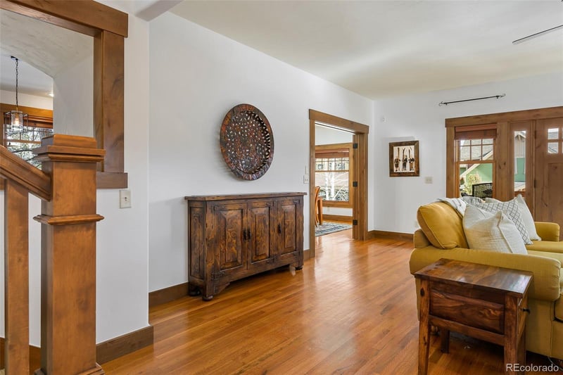 21 Meadow Trl, Fraser, CO 80442